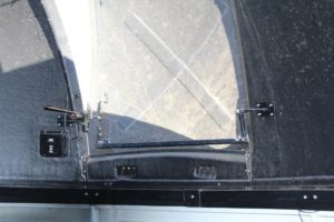 Lower-Door-Mechanism